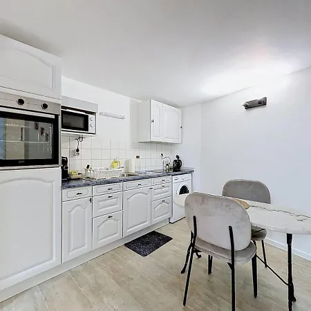 Duplex Spacieux Calme A Deux Pas Du Centre-ville *
